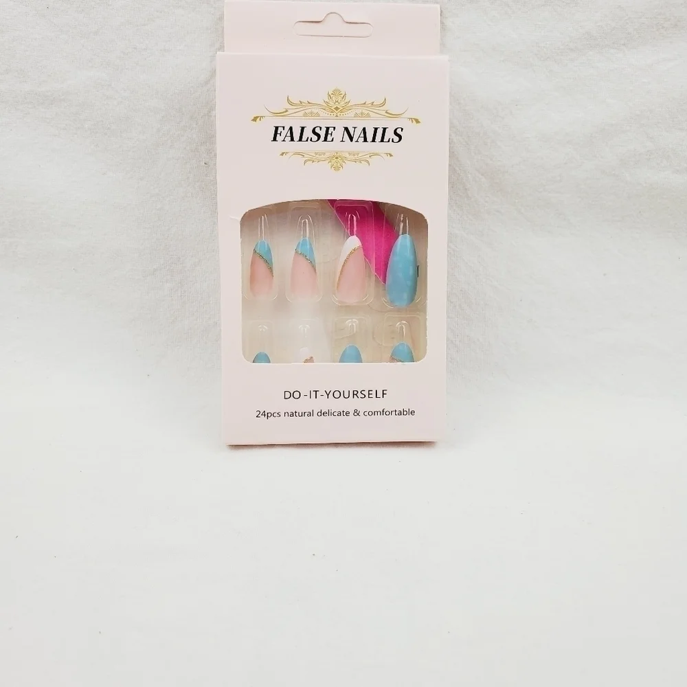 24 Pieces Fake Press On Nails